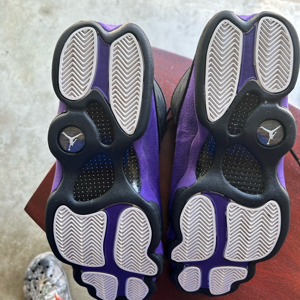 Jordan athletic basketball shoes